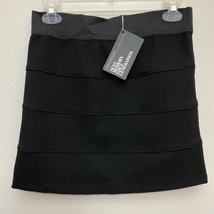 Cute black mini skirt